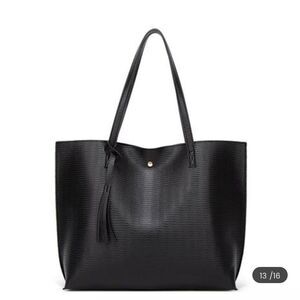 Black Women’s Large Tassle Tote Bag